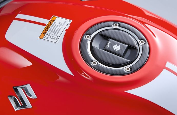 Gas cap protector for Suzuki SV650 BJ. 2016-2017/ GSF1250S BJ. 2015-2016