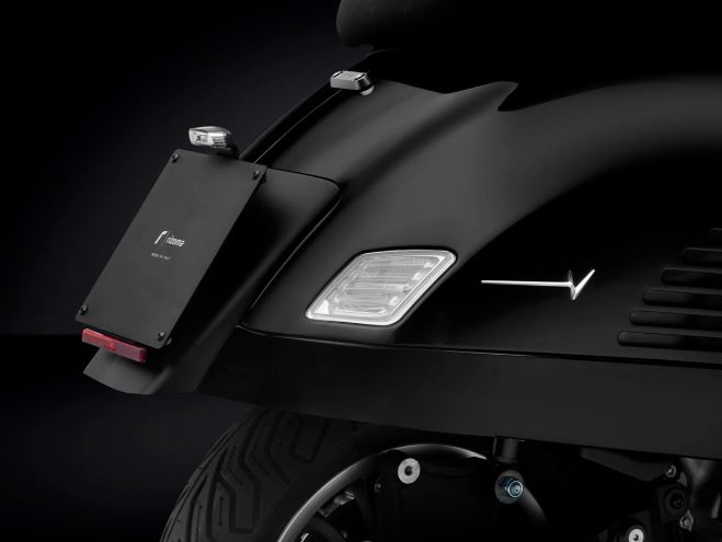 License plate holder rear light RIZOMA for Vespa GTS/GTS Super/GTV 125-300cc (`23-), black