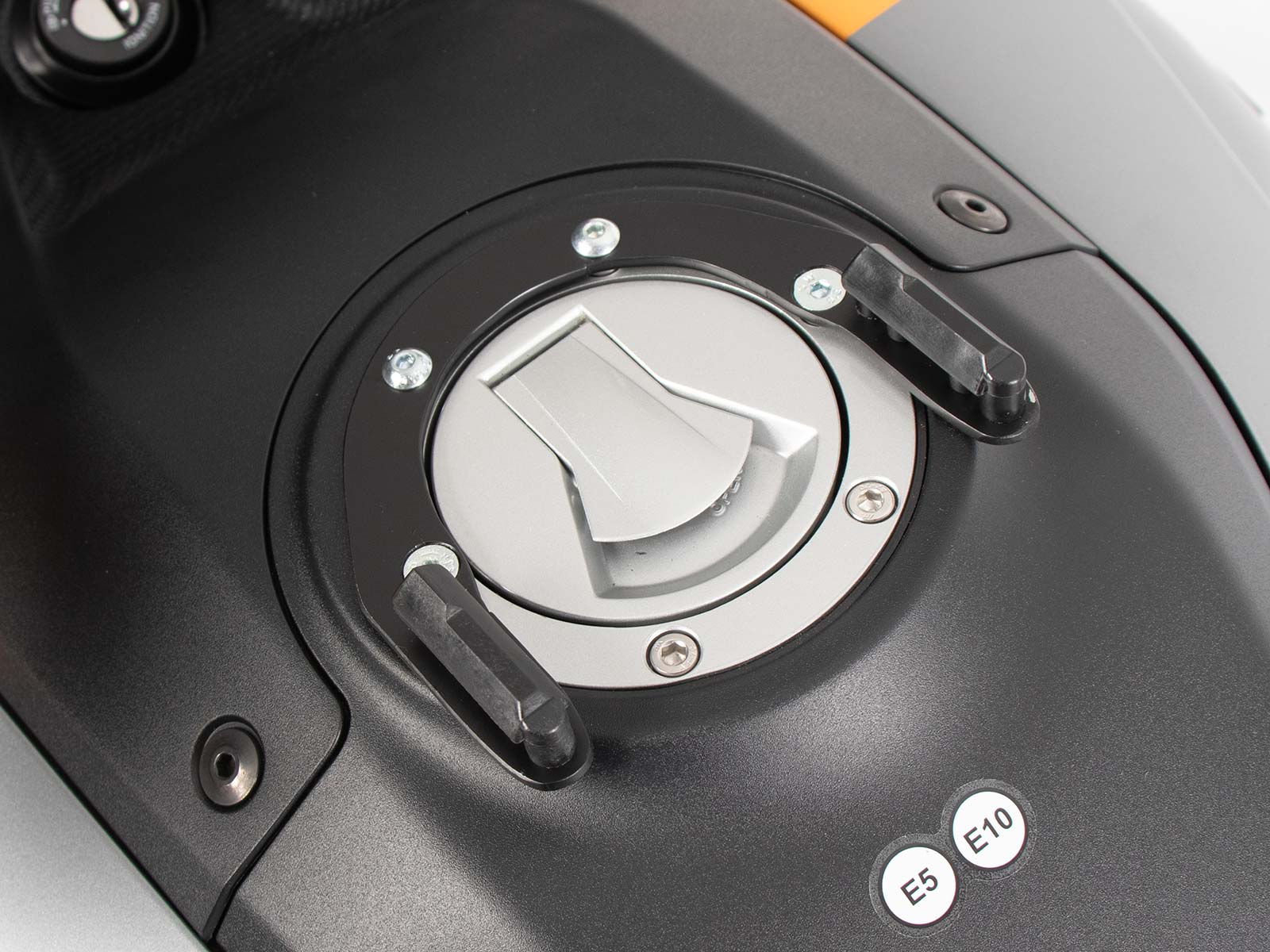 Tank ring Basic for Moto Guzzi Stelvio (24-) Hepco & Becker