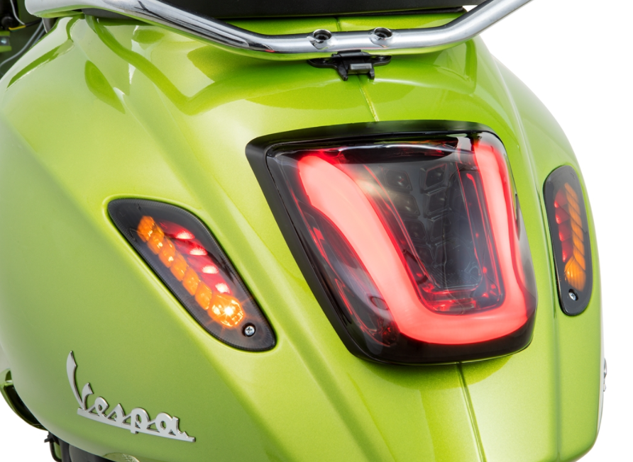 Taillight MK II tinted for Vespa Primavera/Sprint 50-150ccm, edge - black glossy