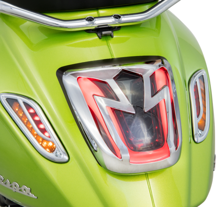 Rear light grid for Vespa Primavera/​Sprint 50-150ccm 2T/​4T AC, chrome