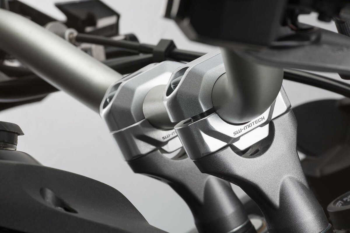 SW-Motech Handlebar riser, silver for Ø 28 mm handlebars, H=30 mm for Honda XL 750 Transalp (23-) SW-Motech