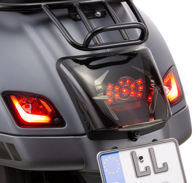 Turn signal kit front & rear for Vespa GTS/GTS Super/GTV 125-300cc ('14-), tinted