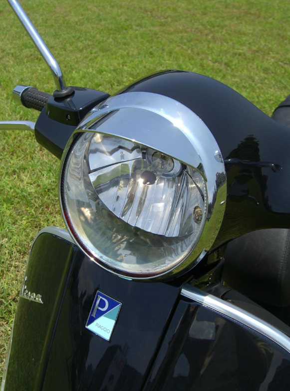 Lamp ring with lampshade for Vespa LX 50-150cc, chrome