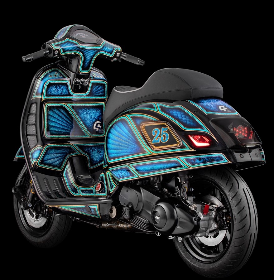 Cover vario lid for Vespa, black matt