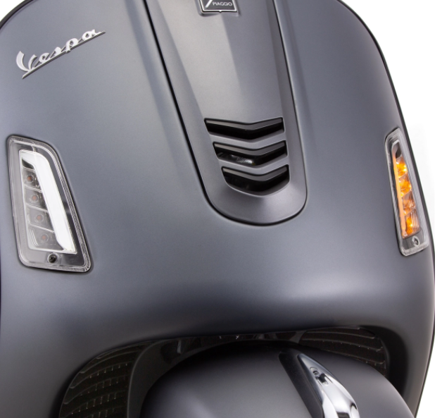 Turn signal kit front & rear for Vespa GTS/GTS Super/GTV 125-300cc ('14-), clear