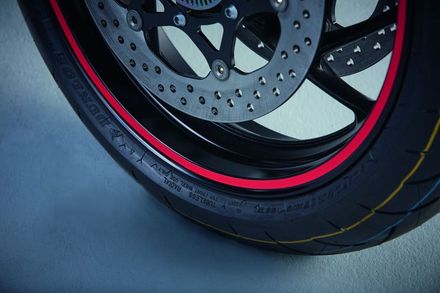 Rim decor, red for Suzuki GSX-R1000 BJ. 2005 - 2006/ 2007-2008/ 2009-2011/ 2012-2016/ GSX-R750 BJ.
