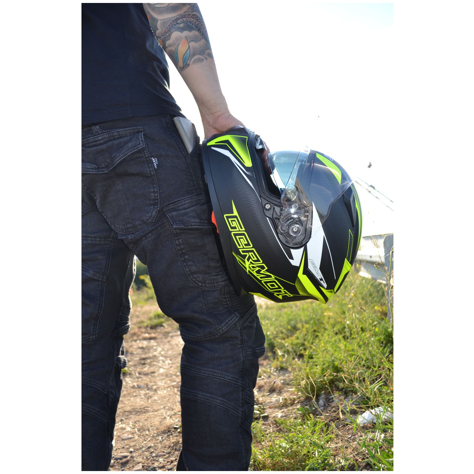 Germot full-face helmet GM 330, matte black / fluo yellow