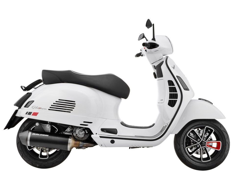 Frame rear light conversion for Vespa GTS/​GTS Super/​GTV 125-300ccm ('14-'18), matt black