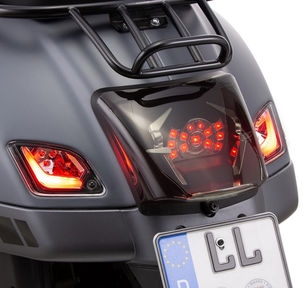 Turn signal kit rear left/right for Vespa GTS/GTS Super/GTV/GT 60/GT/GT L ('03-'13), clear