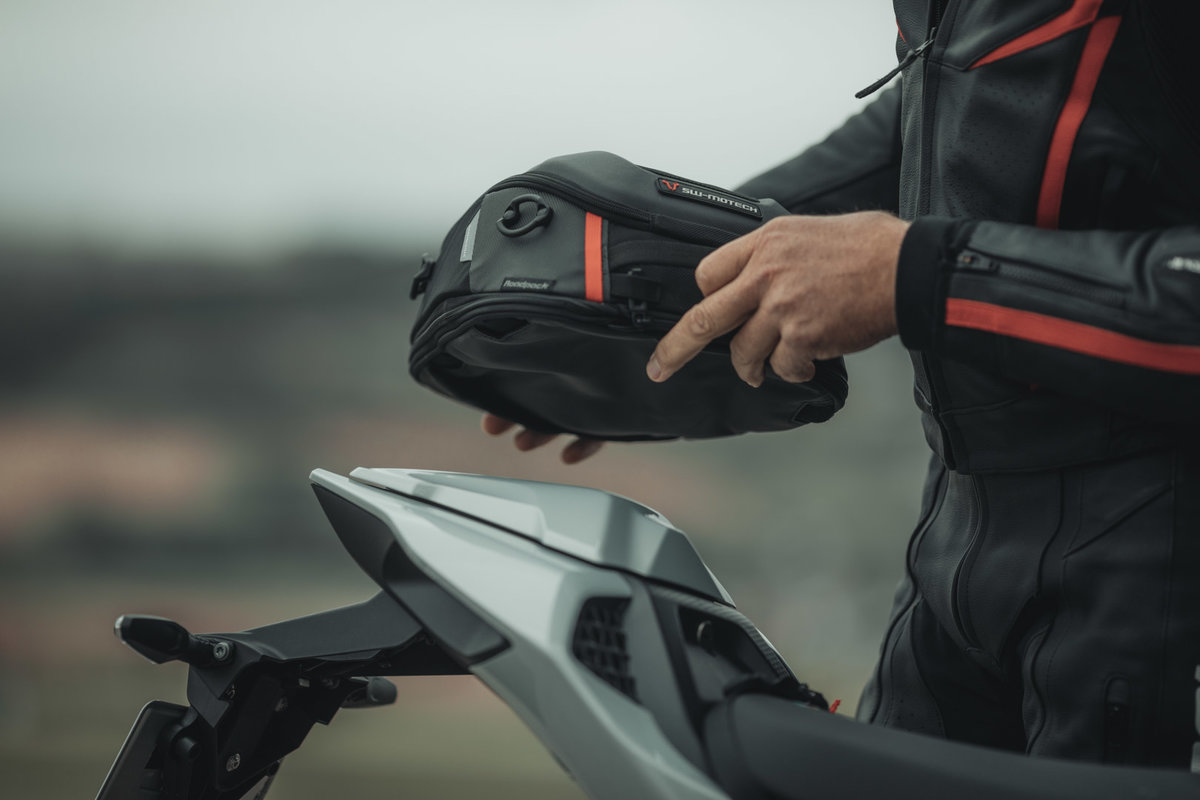 PRO Roadpack rear bag Aprilia RSV 4 1100 /Factory (21-)
