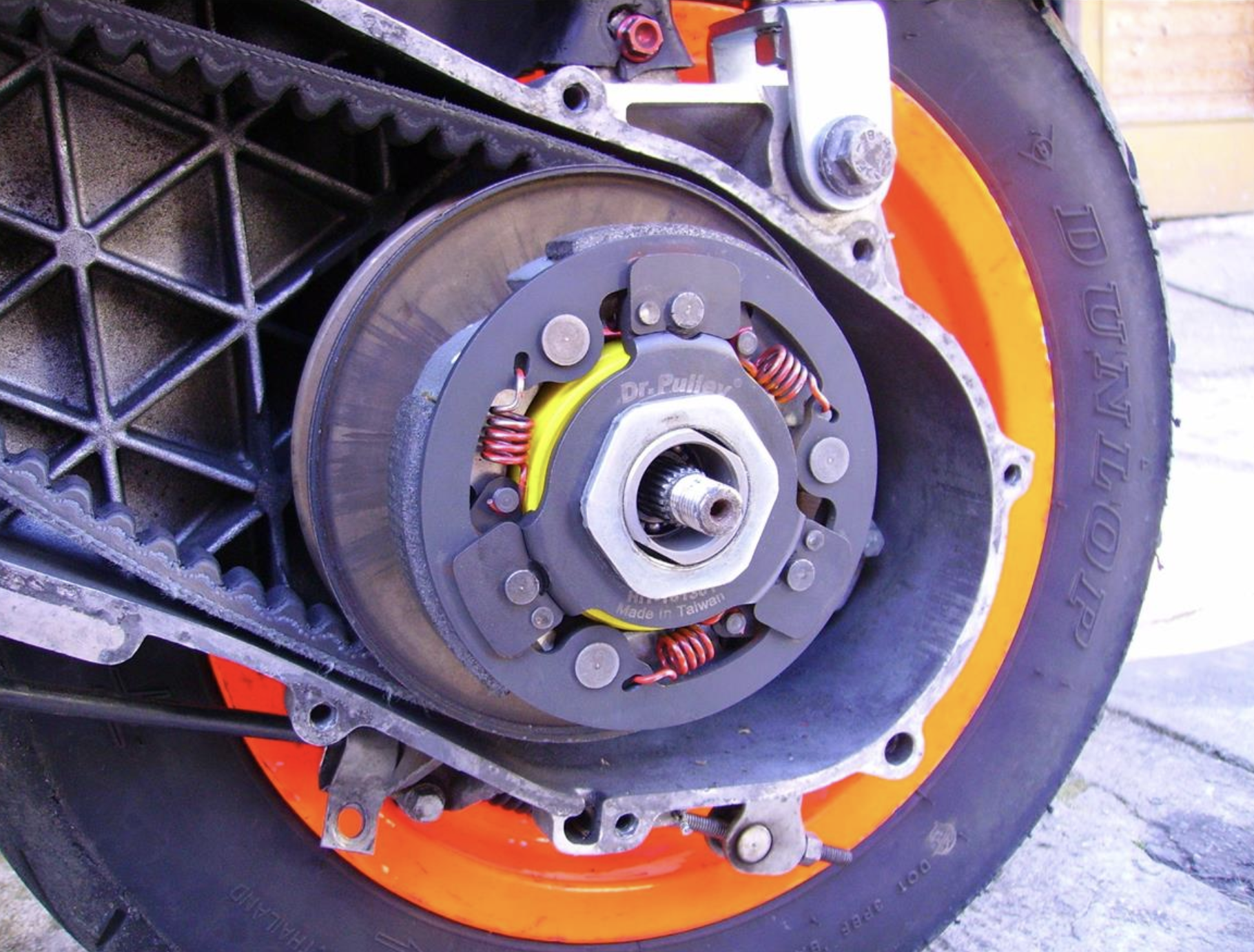 Clutch SERIE PRO HiT by Dr. Pulley for Vespa ET2/ET4/LX/LXV/S/Primavera/Sprint 50ccm 2T/4T