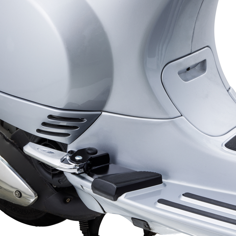 Footrests right and left for Vespa LX /LXV /S 50-150cc, black/chrome
