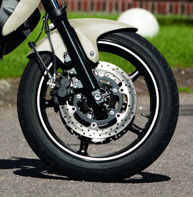Rim decor, white for Suzuki GSX-R1000 BJ. 2005 - 2006/ 2007-2008/ 2009-2011/ 2012-2016/ GSX-R750 BJ