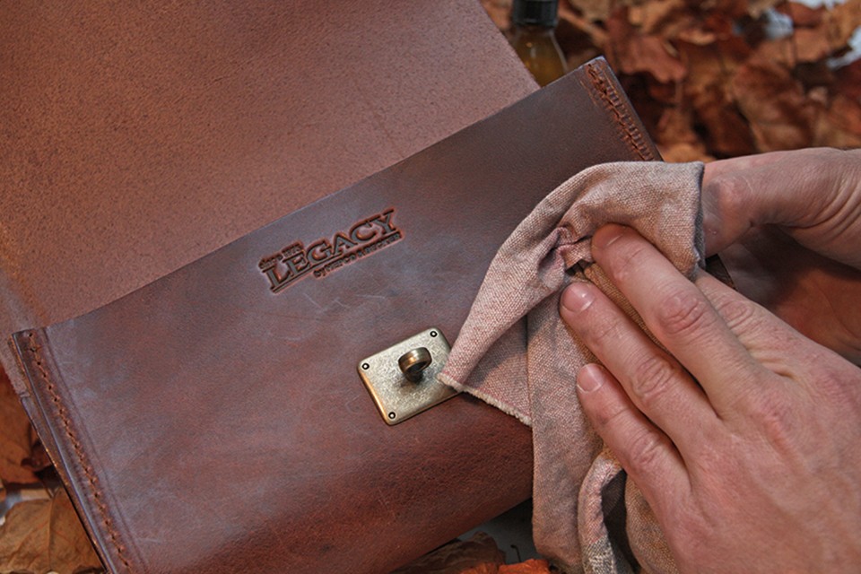LEGACY leather care Hepco & Becker