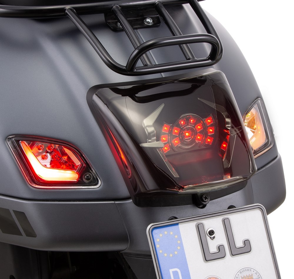 Turn signal kit rear left/right for Vespa GTS/GTS Super/GTV/GT 60/GT/GT L ('03-'13), clear