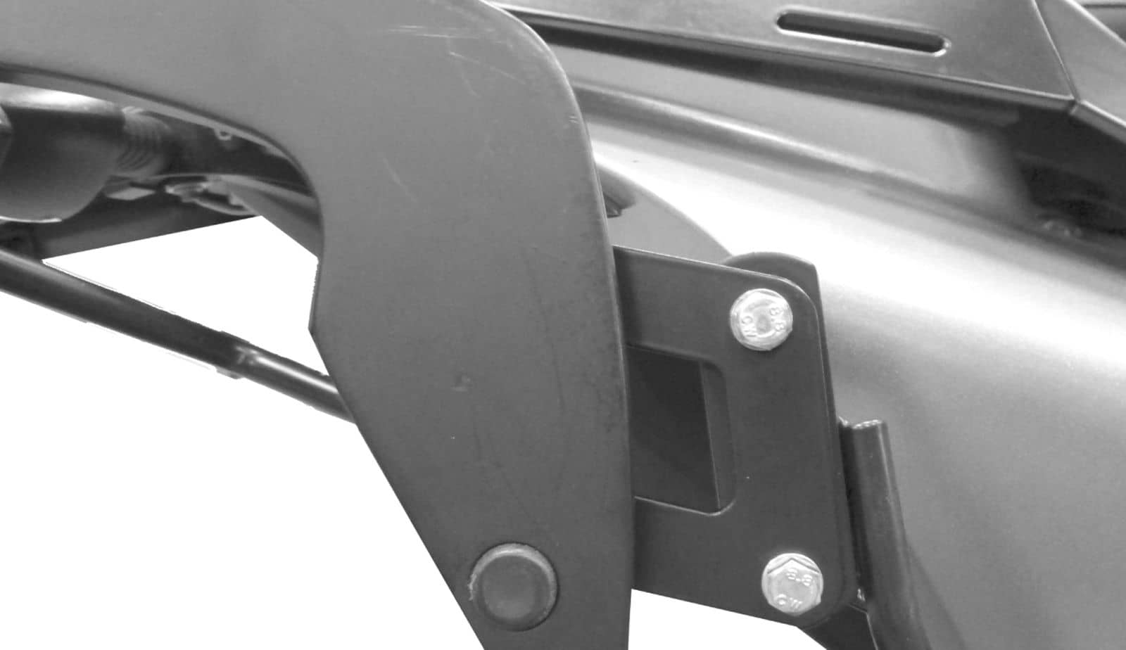 Universal C-Bow installation horizontal 50mm chrome Hepco & Becker