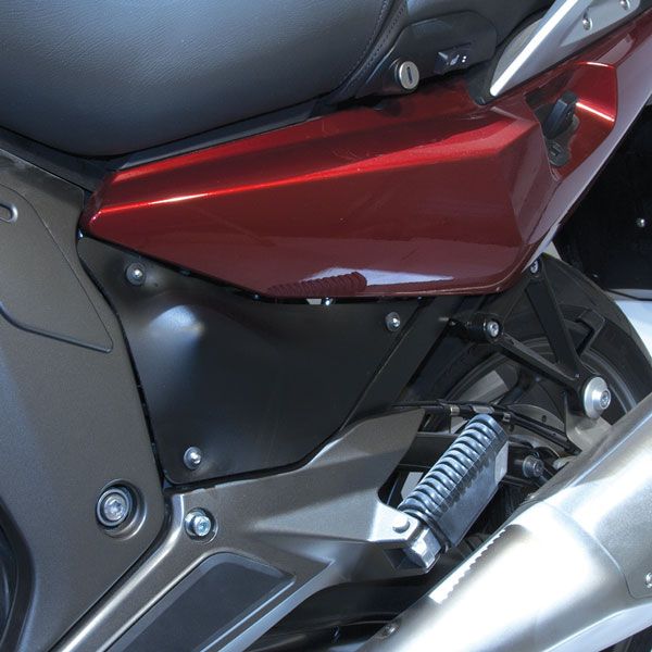 Rear side splash guard for BMW K 1600 GT /GTL (10-22), pair, black matt