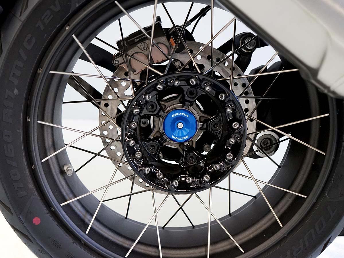 Wheel hub cover for BMW R 1300 GS /Adventure