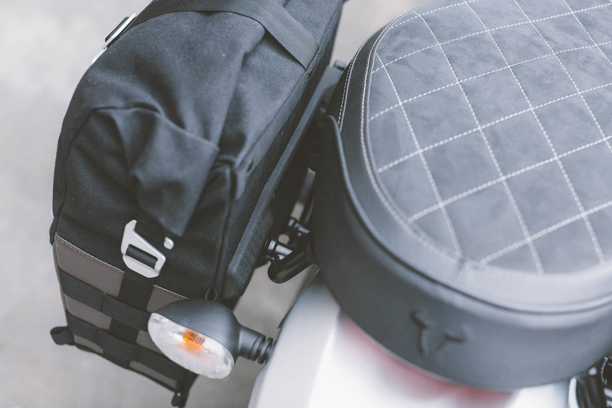 SW-Motech Legend Gear side bag LC2 13,5L for SLC side carrier left