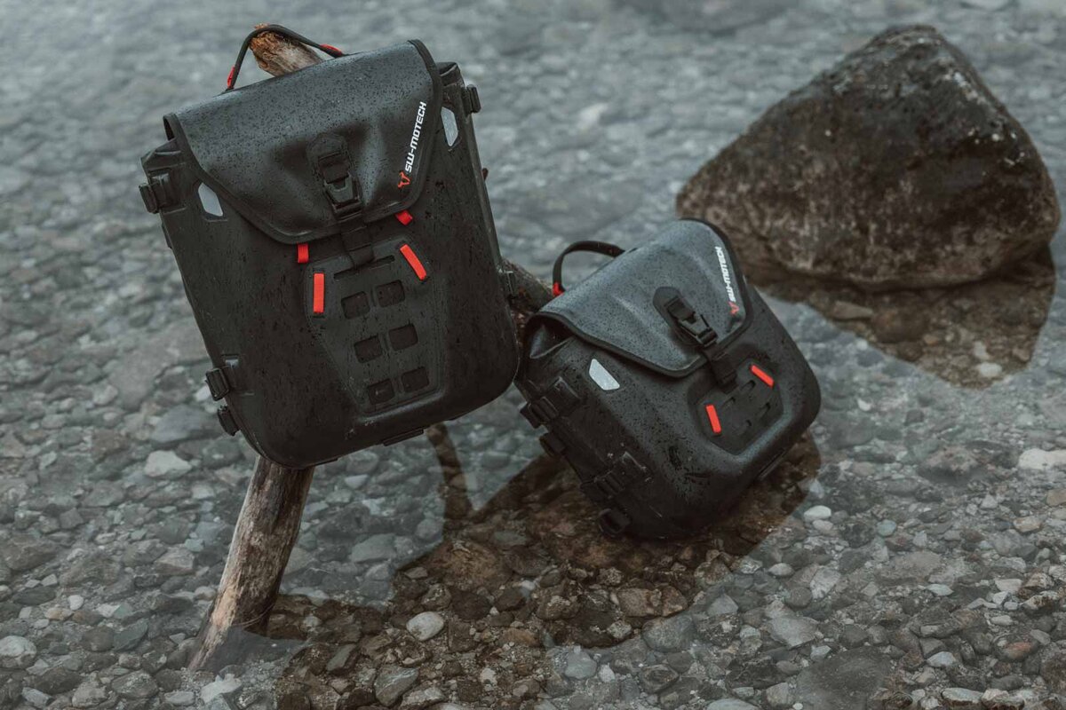 SW-Motech SysBag WP M with adapter plate for SLC side carrier left