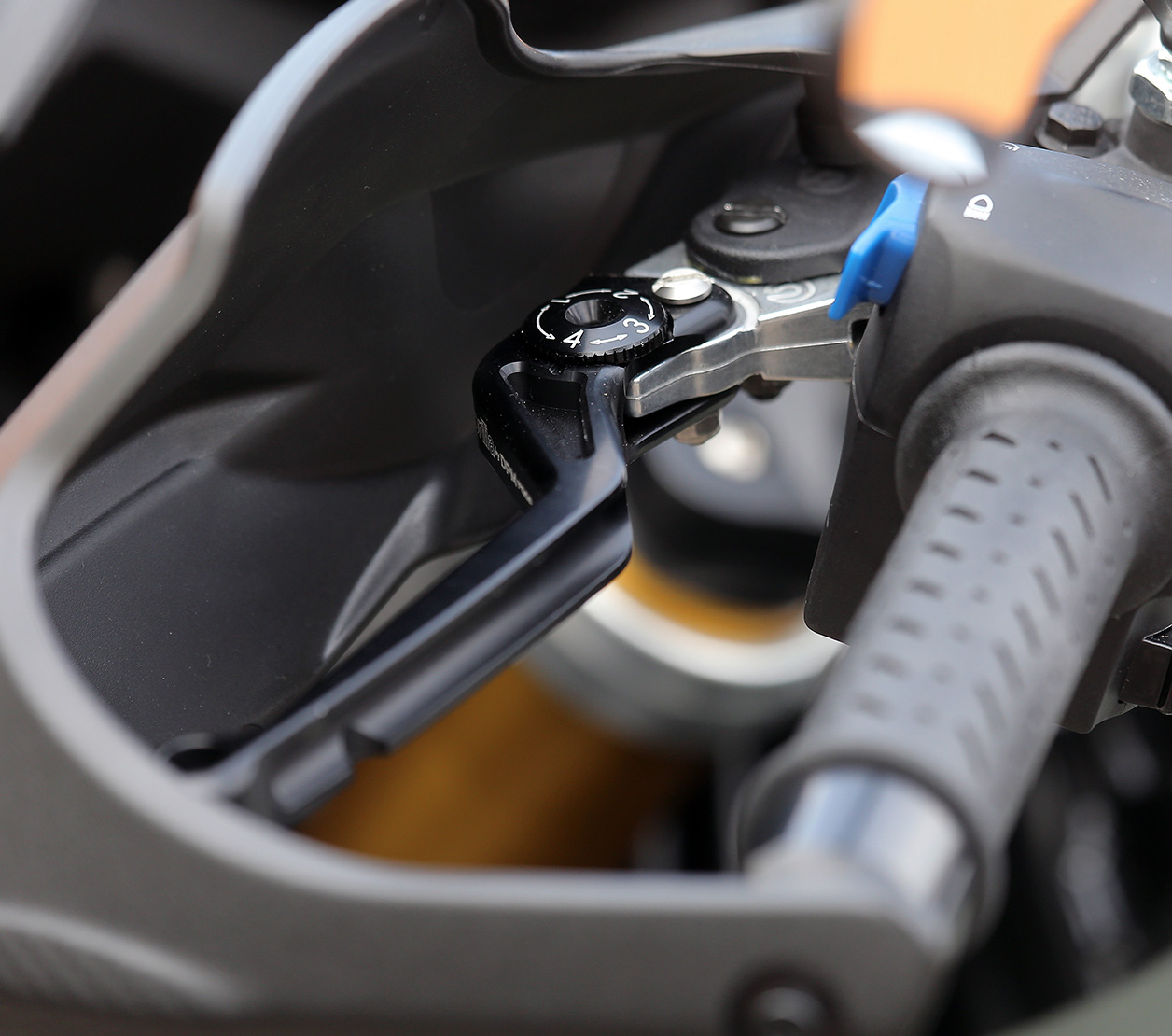 Aprilia Caponord clutch lever Racing milled - black