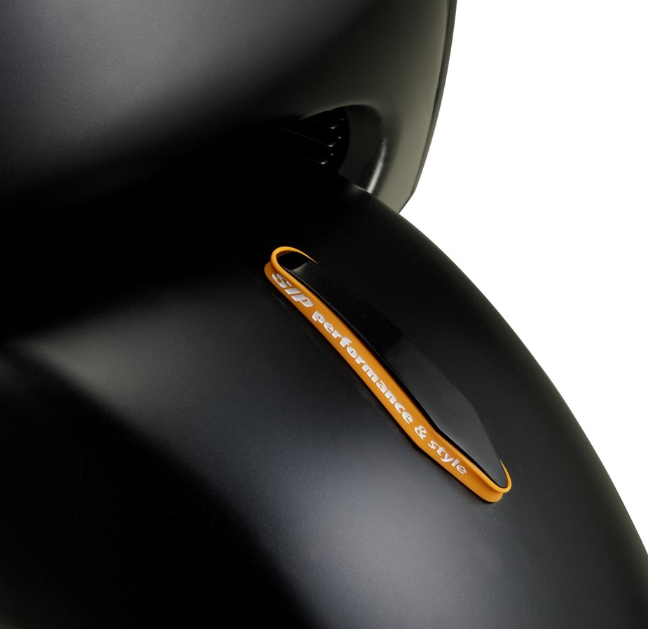Fender nipple for Vespa GTS/GTS Super/GT/GT L 125-300cc, black