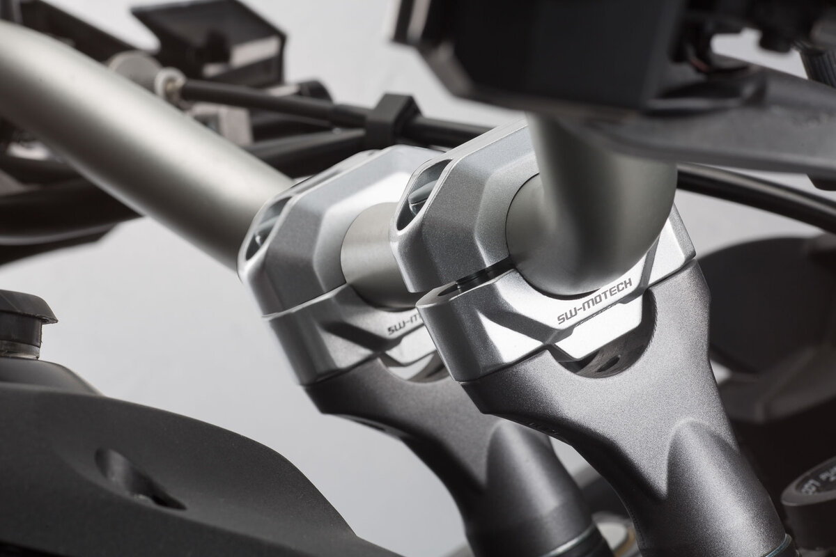 Handlebar riser, silver for Ø 22 mm handlebar, H=20 mm for Moto Guzzi V7 II - SW Motech