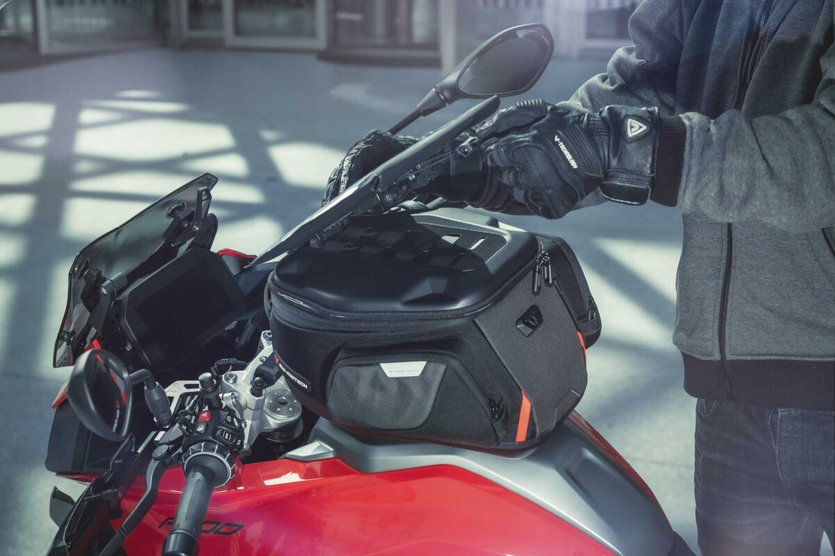 SW-Motech Smartphone drybag for MOLLE attachment SW Motech