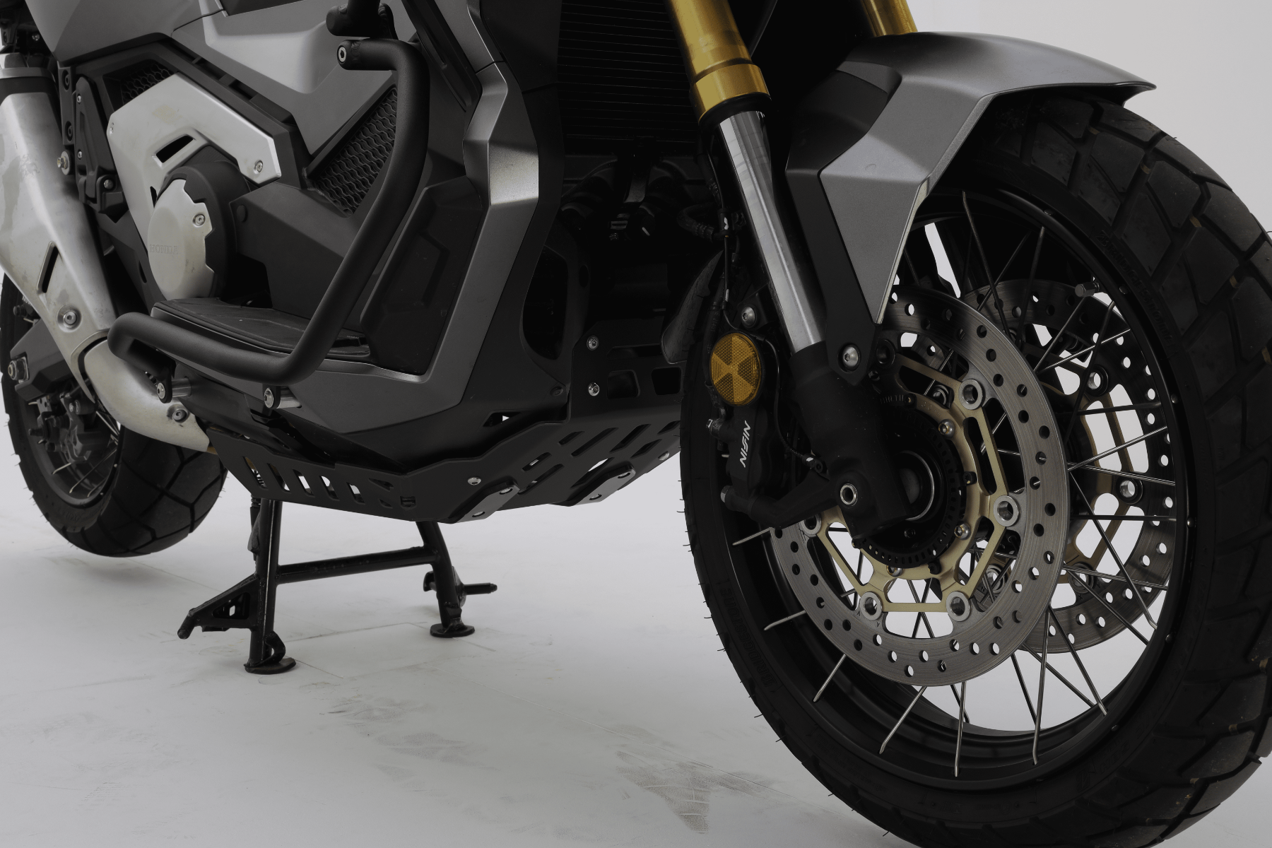 Black aluminum engine guard for Honda X-ADV (21-24) - Isotta