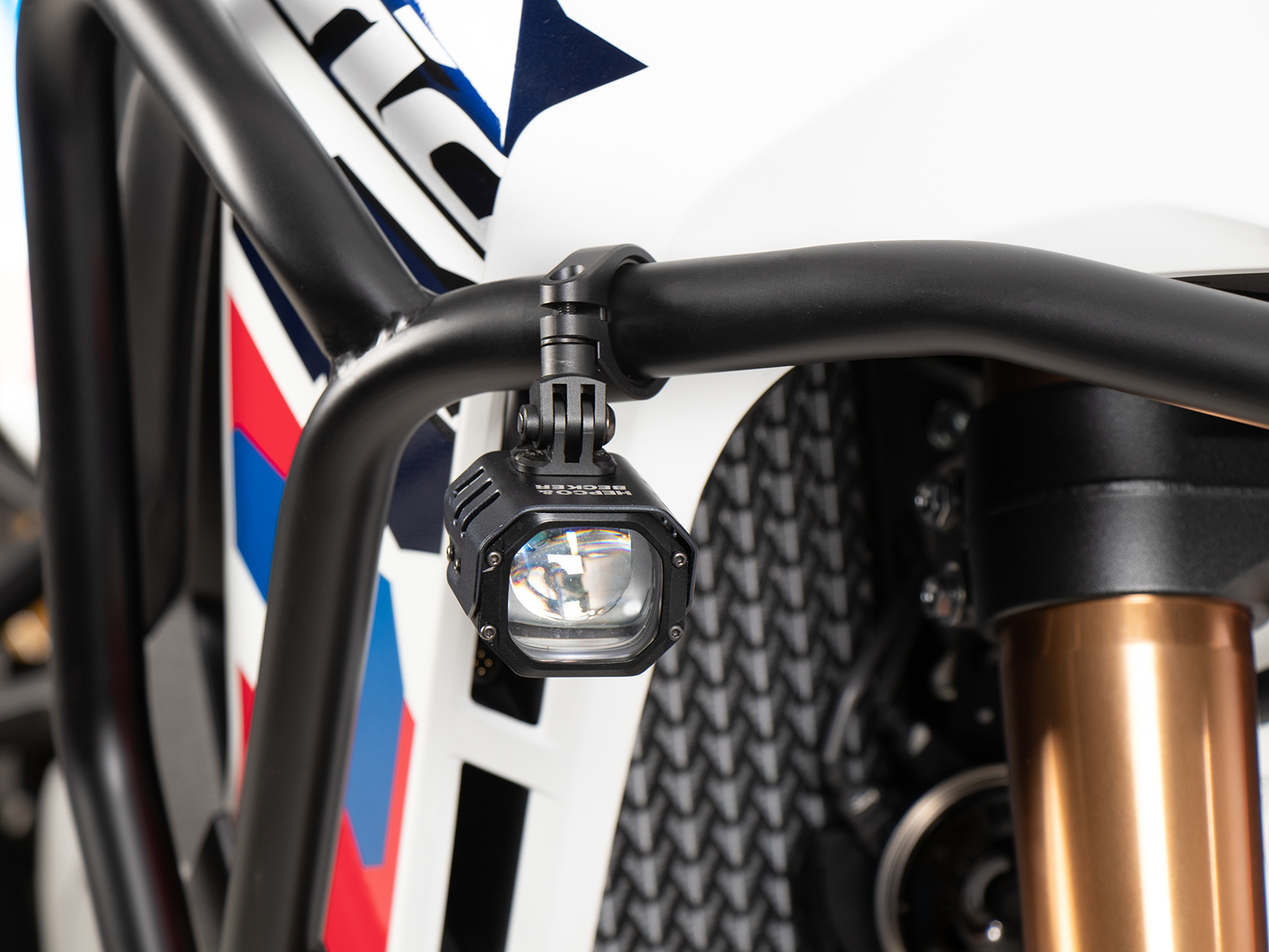 LED auxiliary headlight Nova incl. universal mounting for tube Ø25-32mm Hepco & Becker