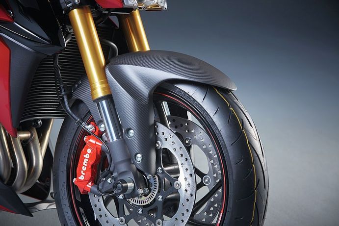 Front wheel cover carbon for Suzuki GSX-S1000 BJ. 2015-2017