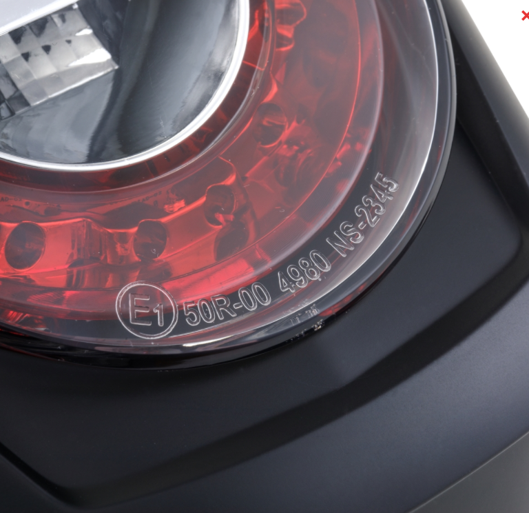 Taillight LED red for Vespa Primavera/Sprint 50-150cc, rim - black matt