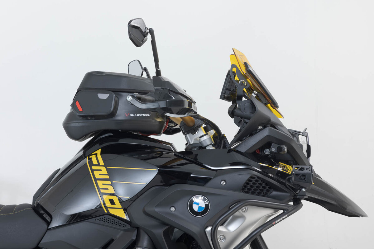 SW-Motech PRO City WP tank bag for Kawasaki Z 1100 /SE (26-)