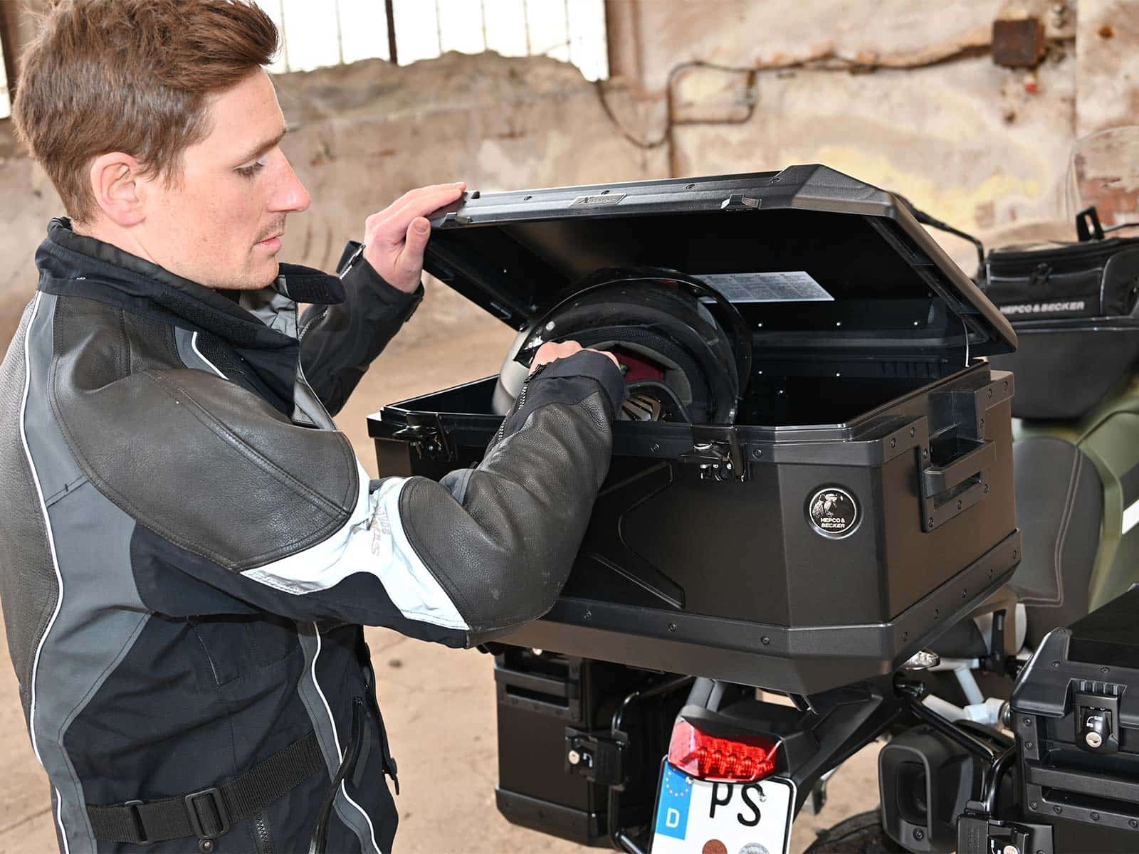 Alu-Topcase Xplorer 60 Liter Aluminum black Hepco & Becker