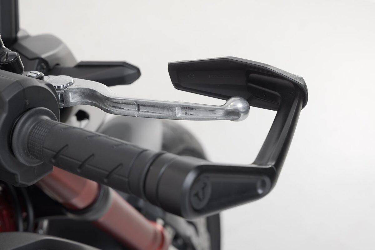SW-Motech Lever guards with wind deflector for Honda CB 750 Hornet (23-) - SW Motech