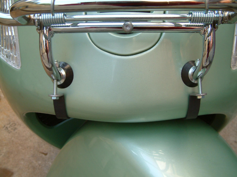 Luggage rack front for Vespa GTS/GTS Super/GTV/GT 60/GT/GT L 125-300ccm, foldable, chrome