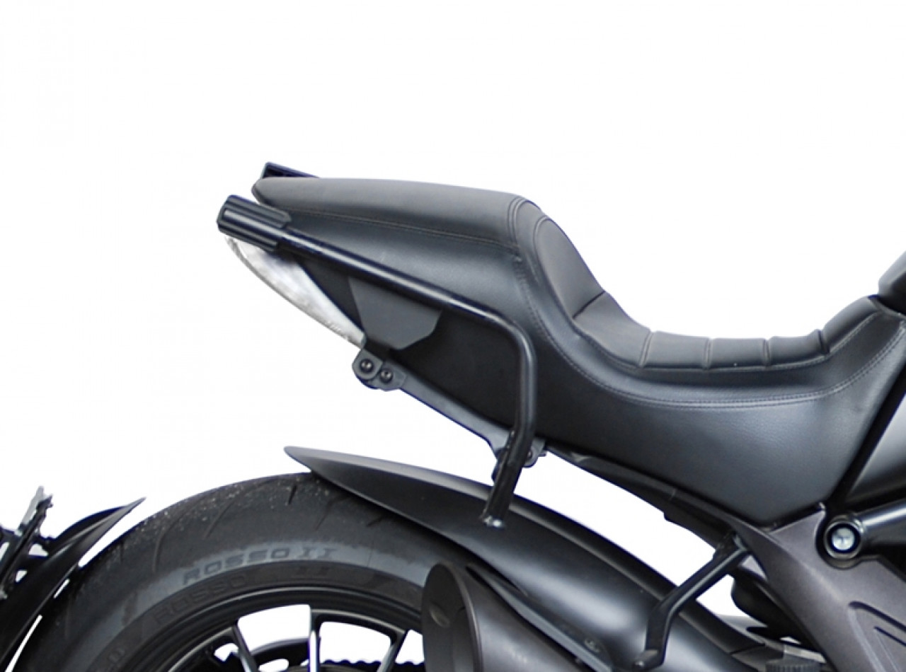 Shad pannier rack 3P for Ducati Diavel (13-18)