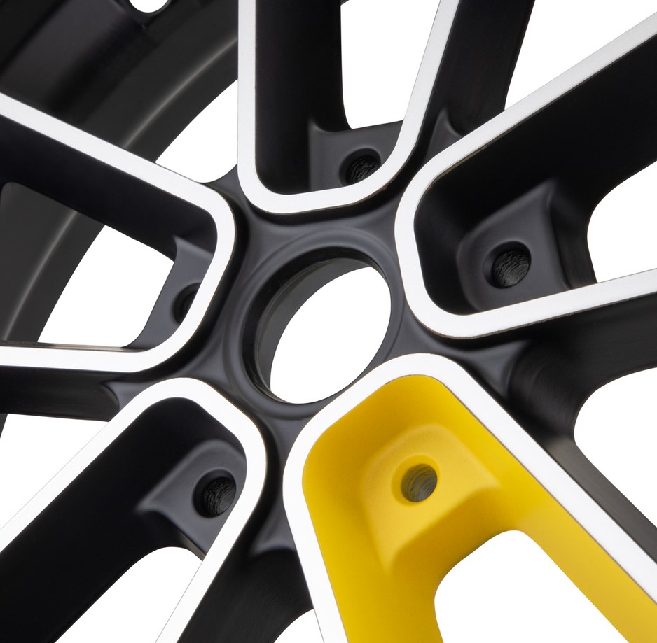 Rim front/rear 13" for Vespa GTS/GTS Super/GTV/GT 60/GT/GT L 125-300cc, black/yellow