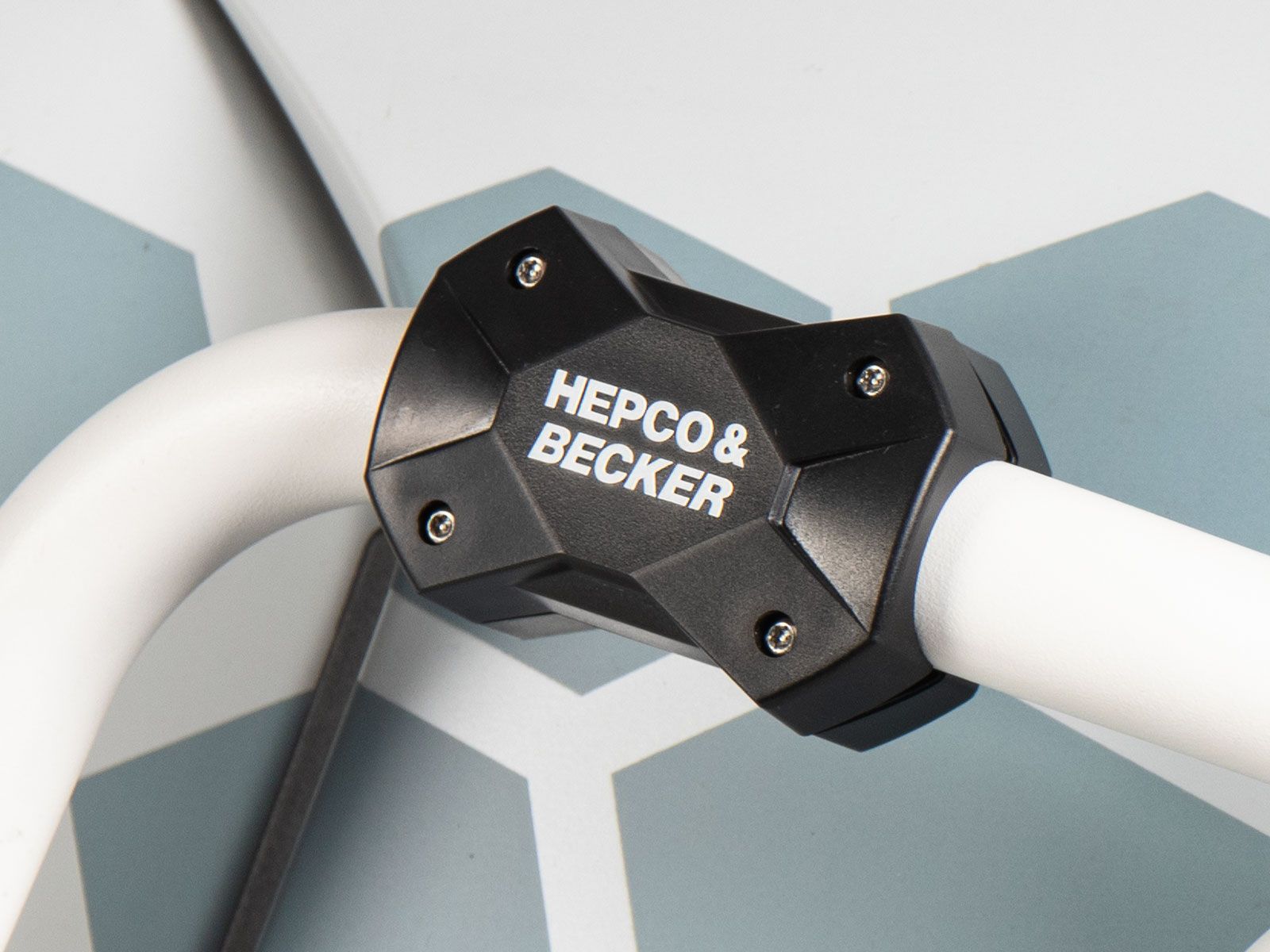 Slidepad for tank and engine guard Hepco & Becker