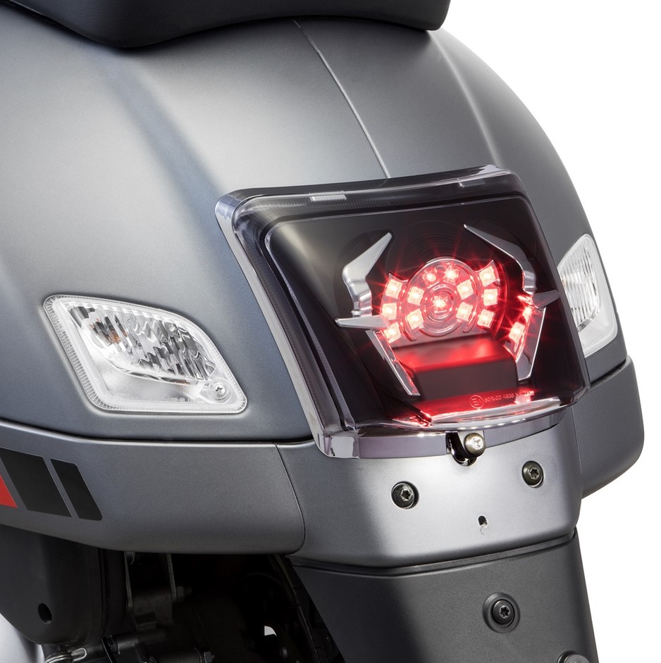 Taillight MK II LED for Vespa GTS/GTS Super/GTV/GT 60 125-300cc (-'13), clear