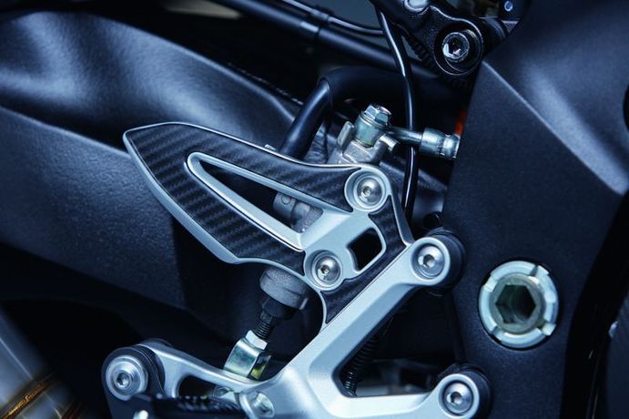 Heel guard for Suzuki GSX.S1000 BJ. 2015-2017