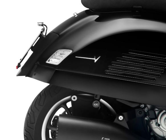 License plate holder rear light RIZOMA for Vespa GTS/GTS Super/GTV 125-300cc (`23-), black