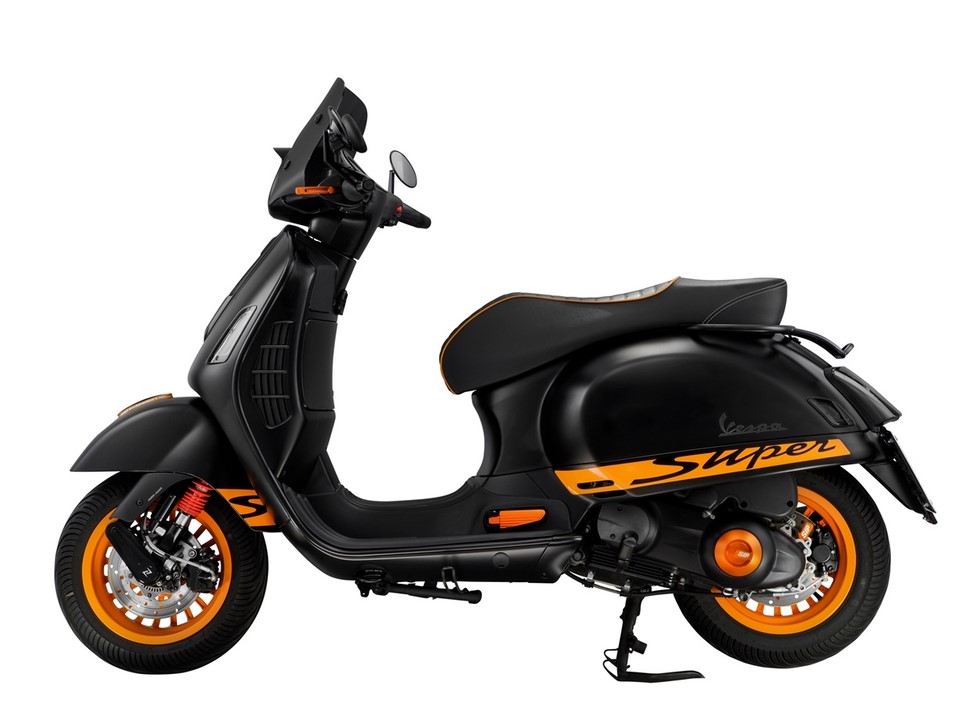 Oil filler plug engine oil for Vespa, orange matt