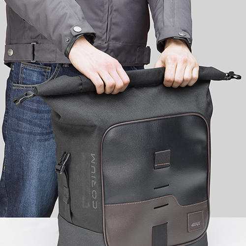 Givi CRM102 saddle bag