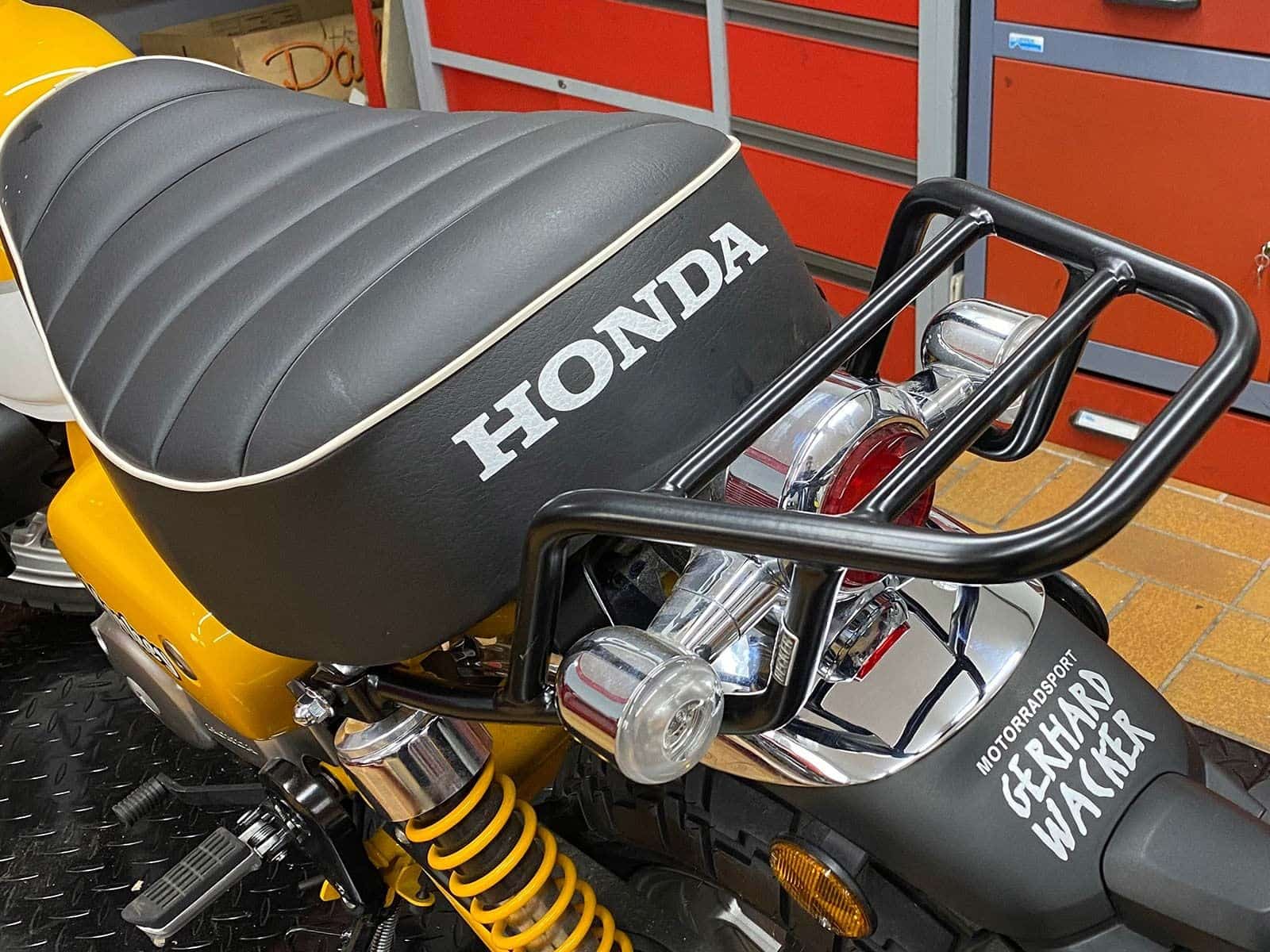 Tubular luggage rack black for Honda Monkey 125 (19-) Hepco & Becker