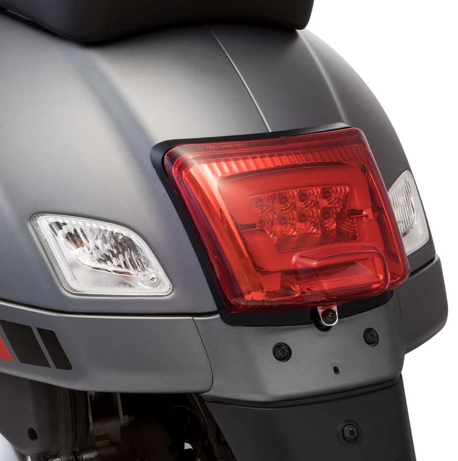 Tail light LED for Vespa GTS/GTS Super/GTV/GT 60 125-300cc (-'13), red