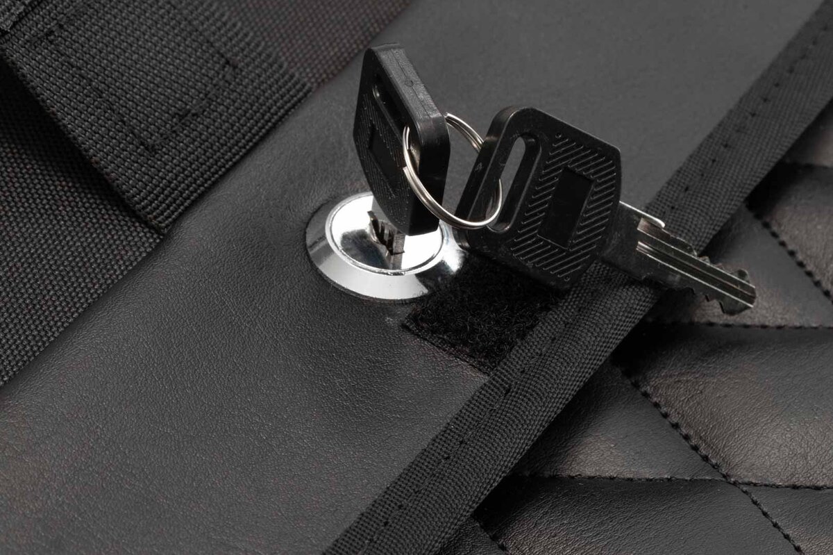SW-Motech Legend Gear side bag LH1 19.5L for SLH side carrier right