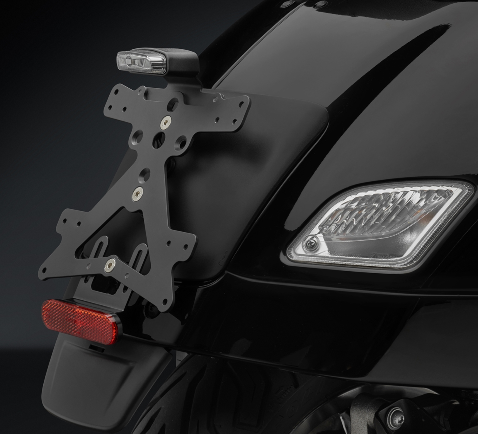 License plate holder rear light RIZOMA for Vespa GTS/GTS Super/GTV/GT 60/GT L 125-300cc 4T LC